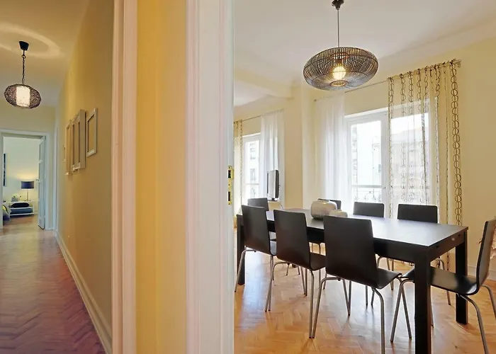 Almirante 77 Апартаменти